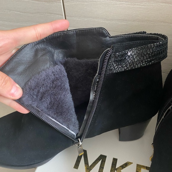 Winter Boots - Picture 3 of 5